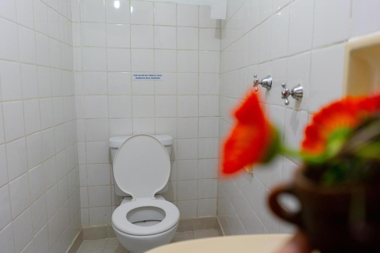 Hostal Zeballos Tarija Exteriér fotografie
